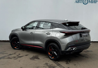 Подержанный автомобиль Omoda C5 2024 года (7 фото)