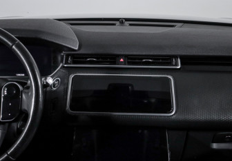 Подержанный автомобиль Land Rover Range Rover Velar 2019 года (13 фото)