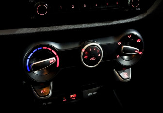 Подержанный автомобиль Kia Rio Hatchback 2020 года (24 фото)