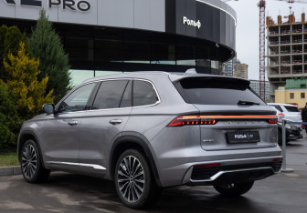 Подержанный автомобиль Geely Monjaro 2025 года (5 фото)