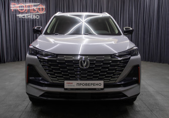 Подержанный автомобиль Changan CS55PLUS 2023 года (2 фото)