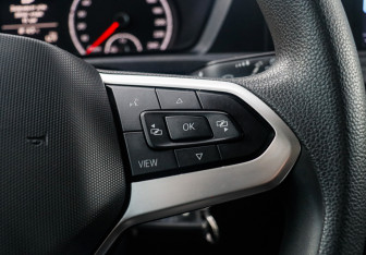 Подержанный автомобиль Volkswagen Caddy Compactvan 2021 года (16 фото)