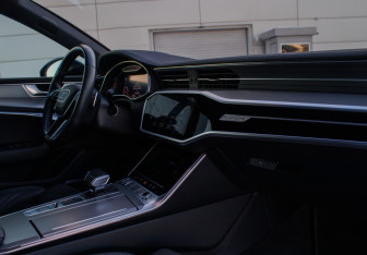 Подержанный автомобиль Audi A7 2020 года (9 фото)