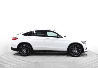 Подержанный автомобиль Mercedes-Benz GLC Coupe 2017 года (4 фото)