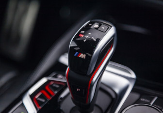 Подержанный автомобиль BMW M5 Sedan 2020 года (25 фото)