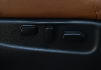 Подержанный автомобиль Infiniti QX80 2020 года (8 фото)