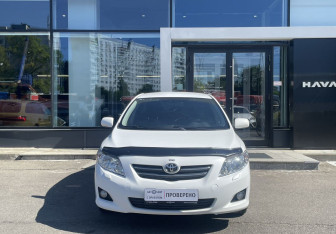 Подержанный автомобиль Toyota Corolla Sedan 2008 года (2 фото)