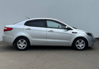 Подержанный автомобиль Kia Rio Sedan 2013 года (4 фото)