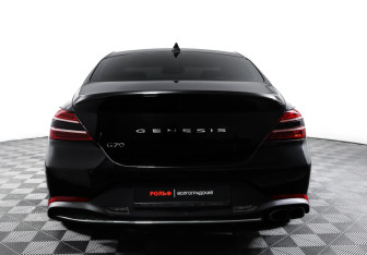 Подержанный автомобиль Genesis G70 2021 года (6 фото)