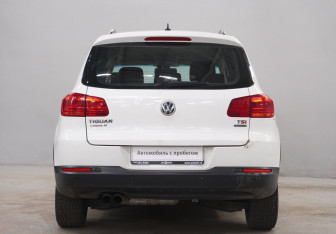 Подержанный автомобиль Volkswagen Tiguan 2012 года (6 фото)