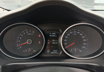 Подержанный автомобиль Kia Sportage 2014 года (14 фото)