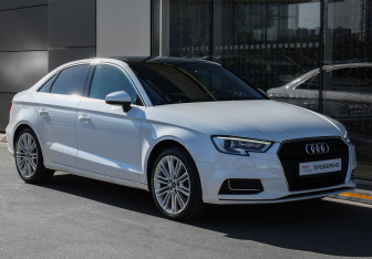 Подержанный автомобиль Audi A3 Sedan 2018 года (3 фото)