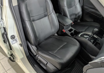 Подержанный автомобиль Nissan Qashqai 2014 года (24 фото)