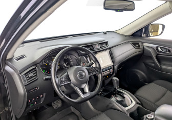 Подержанный автомобиль Nissan X-Trail 2019 года (16 фото)
