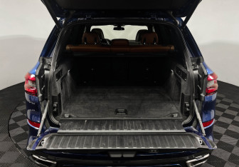 Подержанный автомобиль BMW X5 2018 года (9 фото)