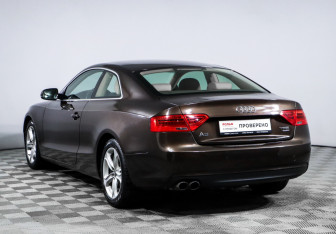Подержанный автомобиль Audi A5 Coupe 2014 года (7 фото)