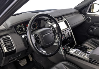 Подержанный автомобиль Land Rover Discovery 2018 года (15 фото)