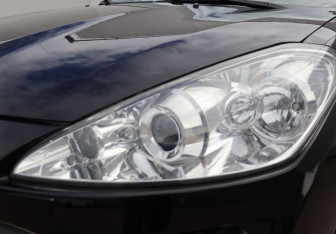 Подержанный автомобиль Peugeot 4007 2010 года (24 фото)