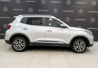 Подержанный автомобиль Chery Tiggo 4 2022 года (4 фото)