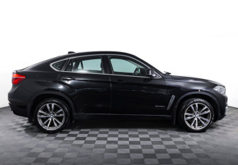Подержанный автомобиль BMW X6 2016 года (4 фото)
