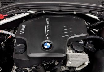 Подержанный автомобиль BMW X4 2018 года (9 фото)