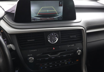 Подержанный автомобиль Lexus RX 2020 года (15 фото)