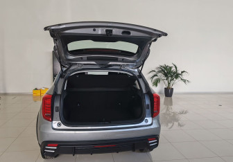 Новый Haval Jolion 2025 (8 фото)