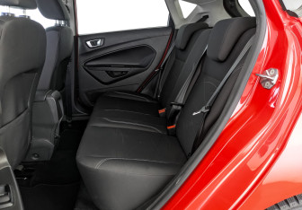 Подержанный автомобиль Ford Fiesta Hatchback 2016 года (18 фото)