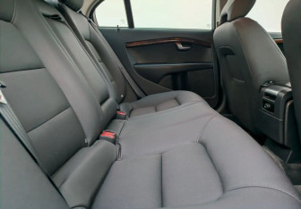 Подержанный автомобиль Volvo S80 2011 года (11 фото)