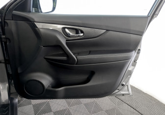 Подержанный автомобиль Nissan X-Trail 2018 года (25 фото)