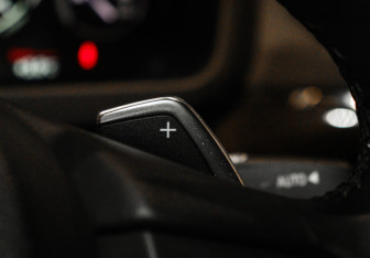 Подержанный автомобиль BMW X6 2016 года (16 фото)