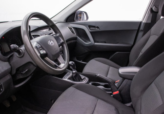 Подержанный автомобиль Hyundai Creta 2019 года (9 фото)