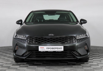 Подержанный автомобиль Kia K5 2020 года (2 фото)
