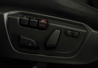 Подержанный автомобиль BMW X4 2018 года (16 фото)