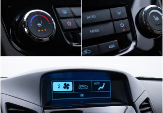 Подержанный автомобиль Chevrolet Orlando 2012 года (18 фото)