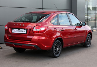 Подержанный автомобиль LADA (ВАЗ) Granta Liftback 2021 года (5 фото)