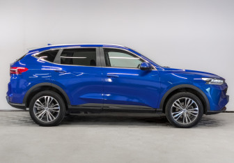 Подержанный автомобиль Haval F7 2022 года (4 фото)