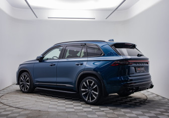 Подержанный автомобиль Geely Monjaro 2023 года (7 фото)