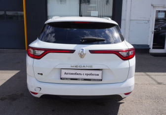 Подержанный автомобиль Renault Megane Wagon 2018 года (6 фото)