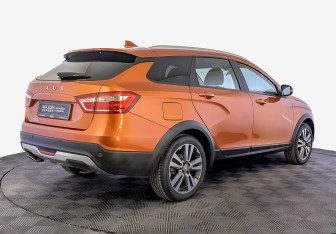 Подержанный автомобиль LADA (ВАЗ) Vesta Wagon 2021 года (5 фото)