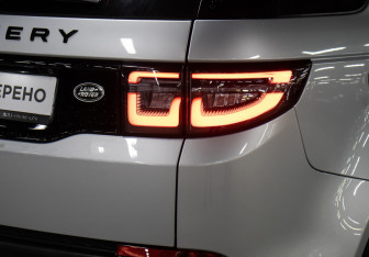 Подержанный автомобиль Land Rover Discovery Sport 2021 года (27 фото)