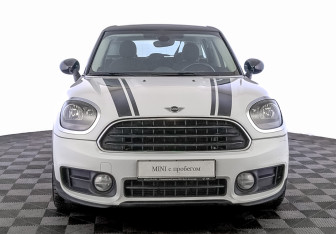 Подержанный автомобиль MINI Countryman 2018 года (2 фото)