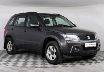 Подержанный автомобиль Suzuki Grand Vitara 2010 года (3 фото)