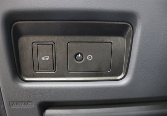 Подержанный автомобиль Land Rover Range Rover Evoque 2018 года (13 фото)