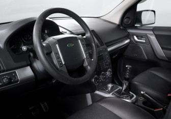 Подержанный автомобиль Land Rover Freelander 2010 года (14 фото)