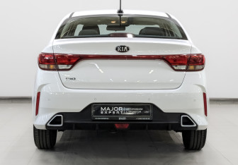 Подержанный автомобиль Kia Rio Sedan 2021 года (6 фото)