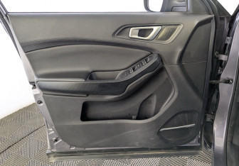 Подержанный автомобиль Chery Tiggo 4 2022 года (15 фото)