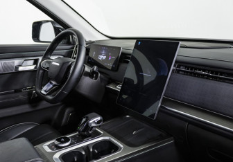 Подержанный автомобиль Jaecoo J7 2024 года (9 фото)