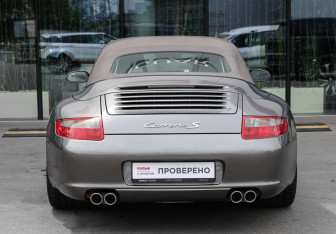 Подержанный автомобиль Porsche 911 Convertible 2007 года (7 фото)