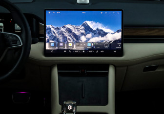 Подержанный автомобиль AITO M7 2023 года (15 фото)